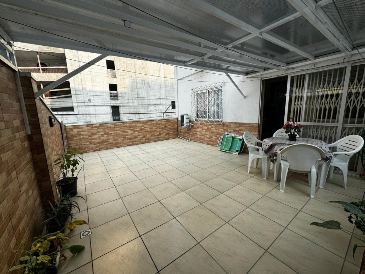 Com Otima Localizacao E Terraco Incrivel *